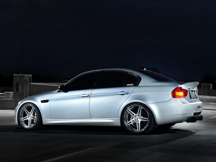  BMW M3 Sedan Silver Ghost by IND Distribution 2012 года  (фото 3 из 7)